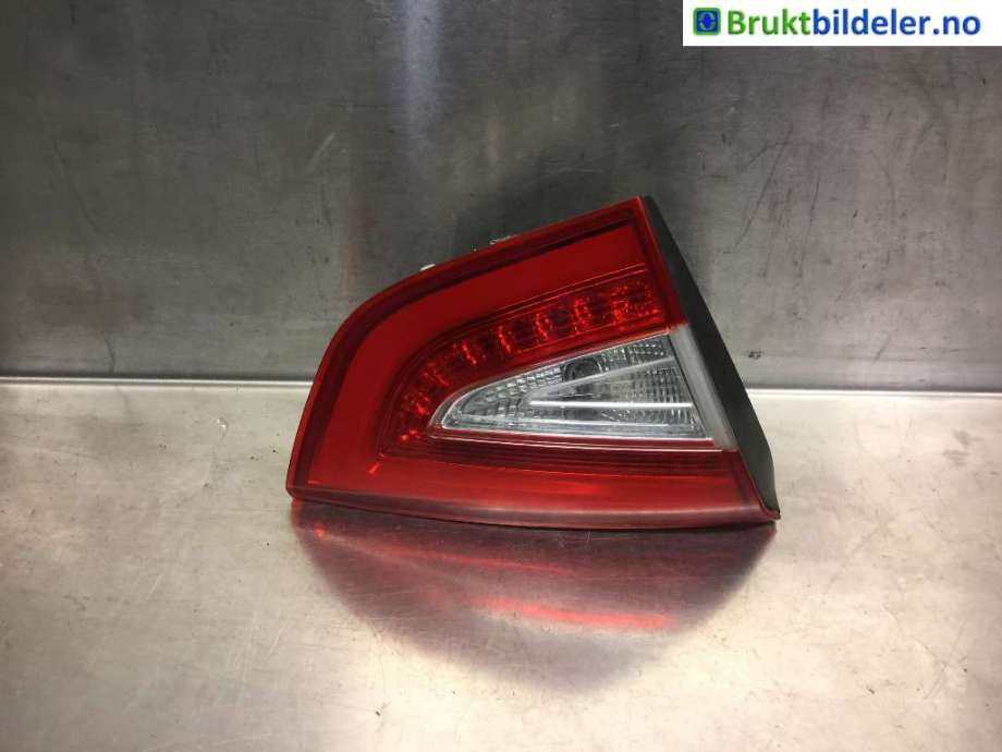 Baklykt venstre indre til Hyundai Ix35, 2010-2015  (HYUNDAI|92403-2Y500)