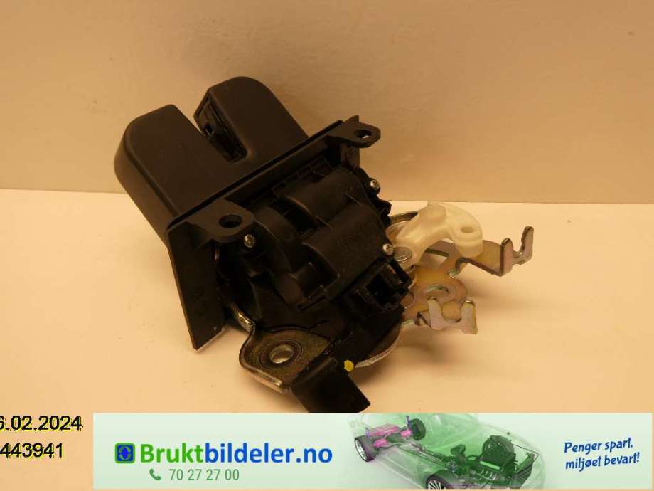 Baklukelås til Škoda Rapid, 2012-2019  (SKODA|5E0 827 505)