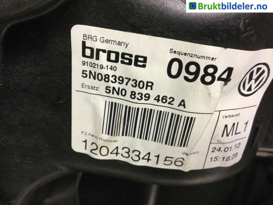 Ruteheis til VW Tiguan 2011-2016 (Type I, Fase 2)  (VOLKSWAGEN|5N0 839 730 R|)