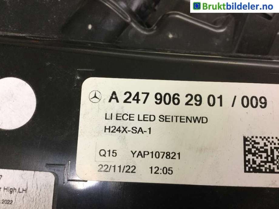 Baklykt venstre til Mercedes EQA 2021-->>  (A 247 906 29 01|)