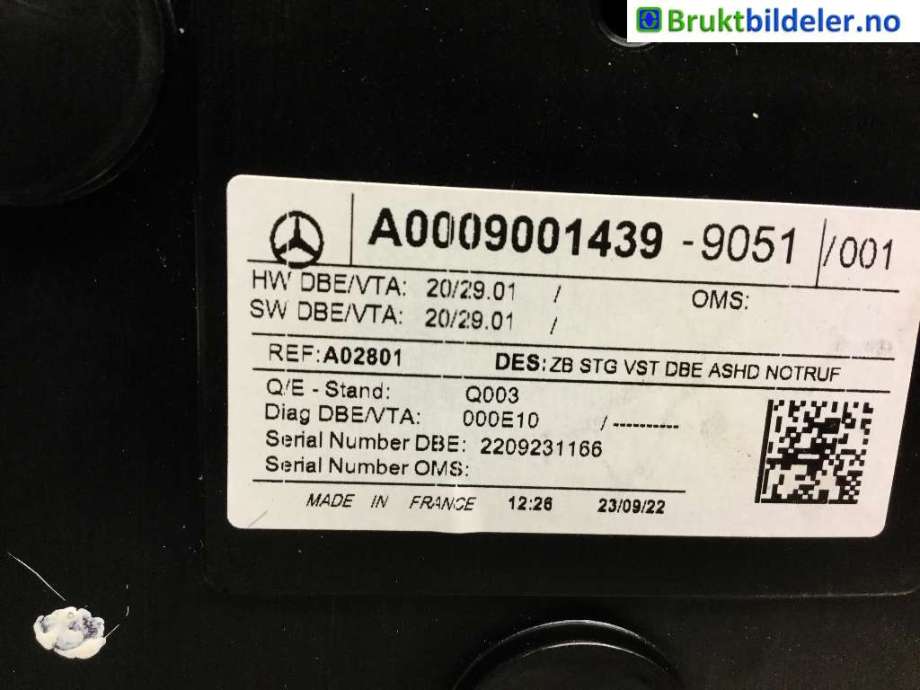 Tak konsoll til Mercedes EQA 2021-->>  (A 000 900 14 39|)