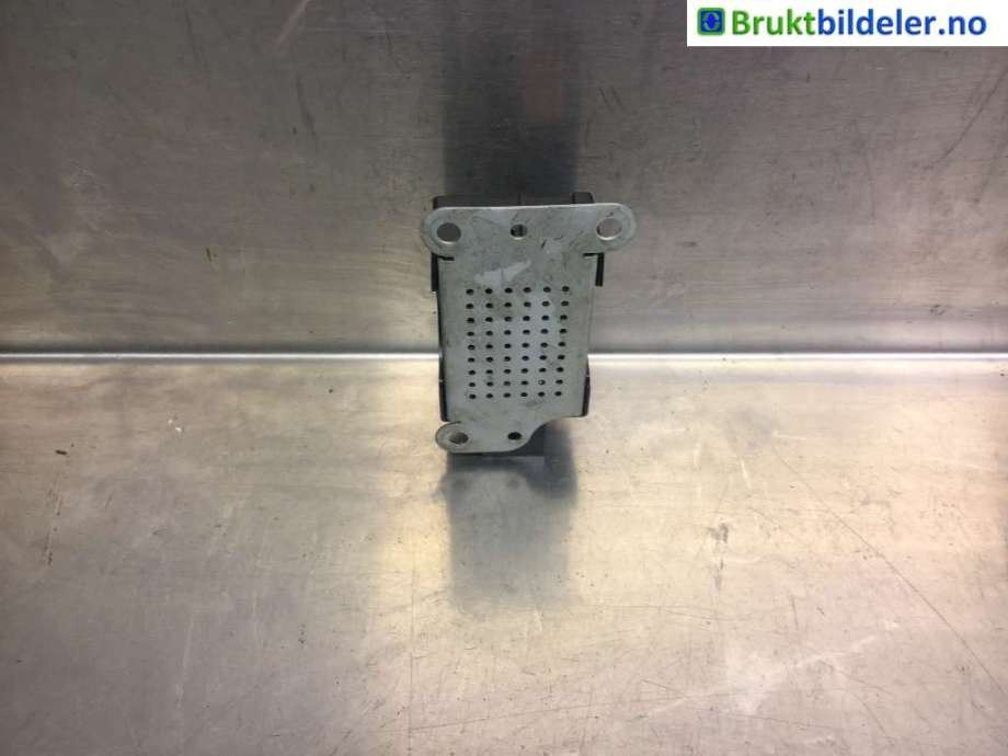 Antenne forsterker til VW Tiguan, 2011-2016 (Type I, Fase 2) (VOLKSWAGEN|5N0 035 570 A)