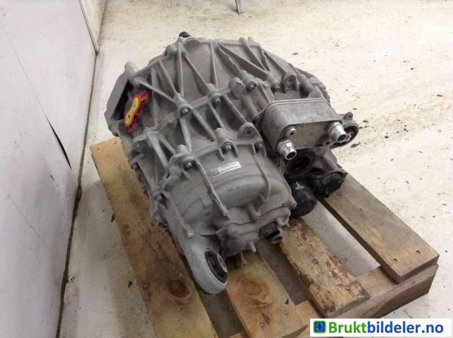 Motor elbil foran til Tesla Model 3 2018-2023 (Fase 1)  (TESLA|1120960-10-G|3D3|)