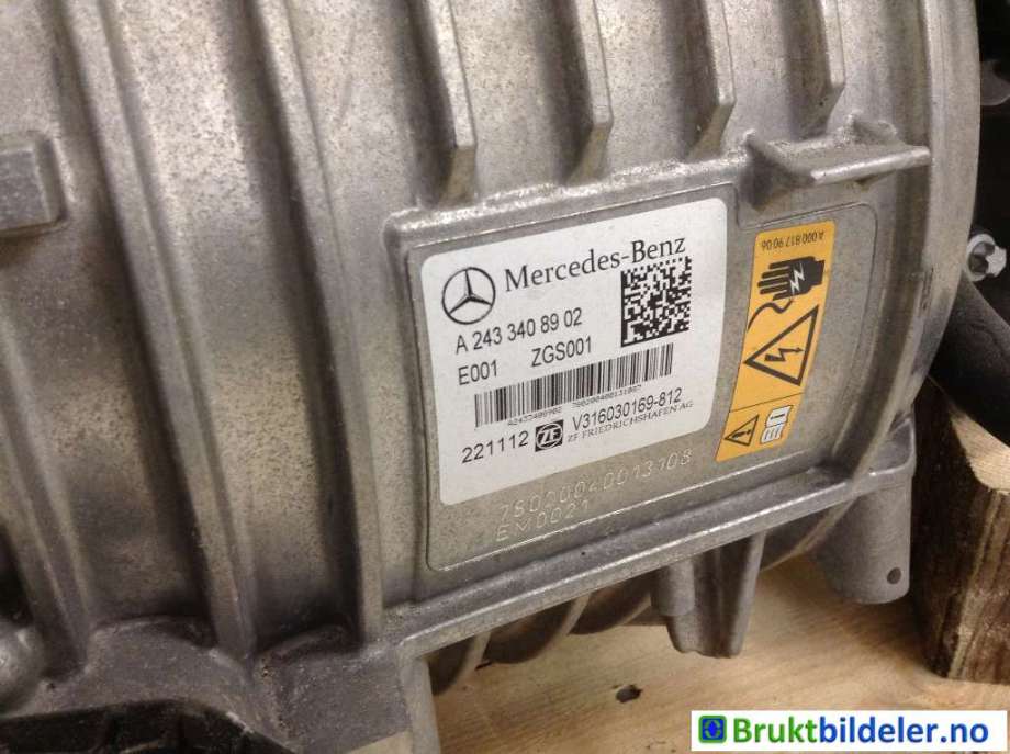 Motor elbil bak til Mercedes EQA 2021-->> (A 243 340 89 02|780.200|)