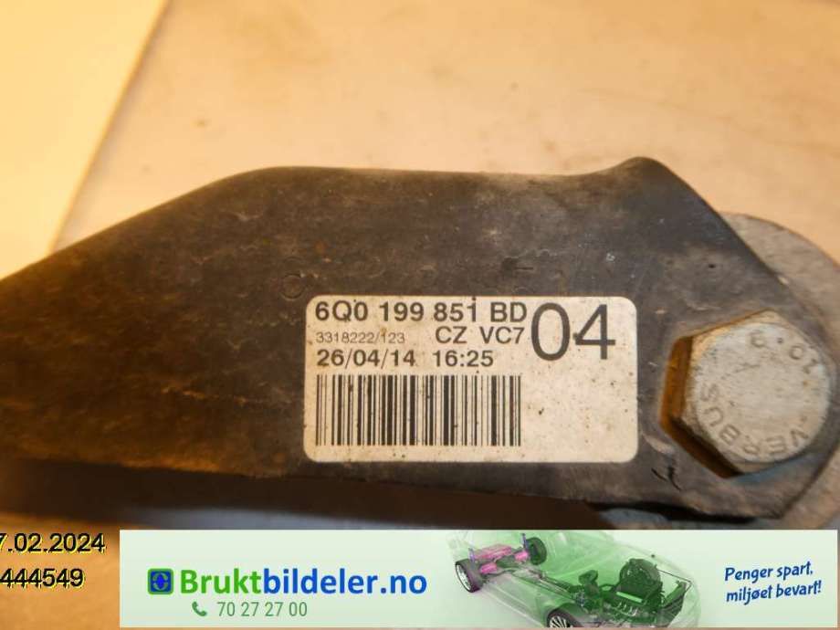 Motorfeste til Škoda Rapid 2012-2019  (SKODA|6Q0199851BD||6Q0 199 851 BD)