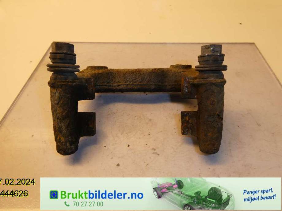 Bremsecaliper brakett til Škoda Rapid 2012-2019  (SKODA|6R0615425|)