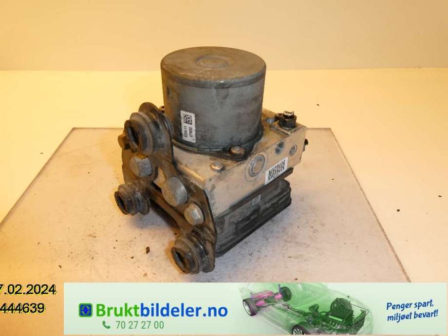 ABS sentral til Škoda Rapid 2012-2019  (SKODA|6R0614517BK||6R0 614 517 BK)