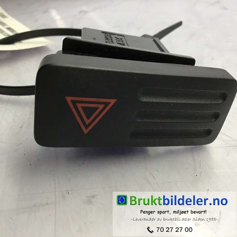 Bryter nødblink til Toyota Land Cruiser 120, 2002-2009 (TOYOTA|153693)
