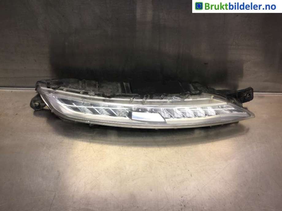 Tåkelykt høyre foran til Citroën C4, Picasso 2013-2018 (Type II)  (CITROEN|96 760 364 80|)