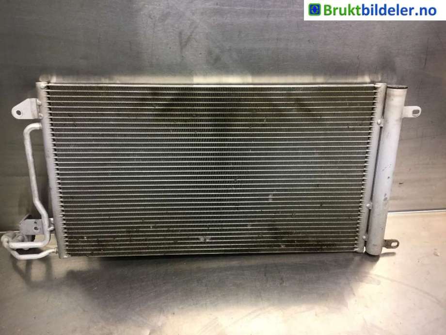 Aircondition radiator til Škoda Fabia 2014-2021 (Type III) (SKODA|6R0820411S|6R0 820 411 T|15366 01)