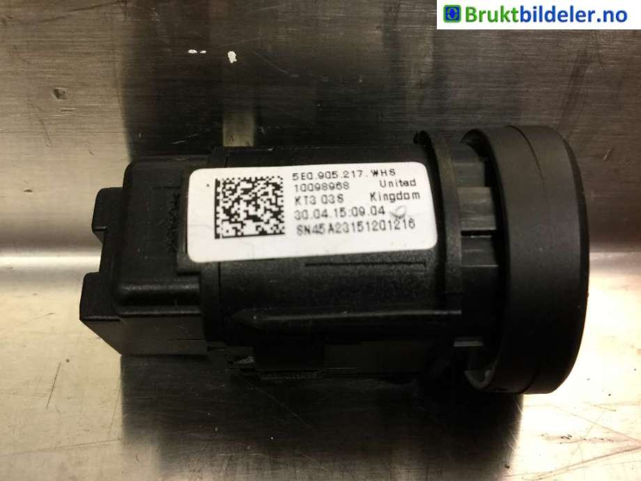 Bryter start/stopp til Škoda Fabia 2014-2021 (Type III) (SKODA|5E0 905 217|)
