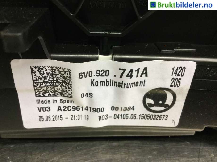 Instrumentpanel til Škoda Fabia 2014-2021 (Type III) (SKODA|6V0 920 741 A|)