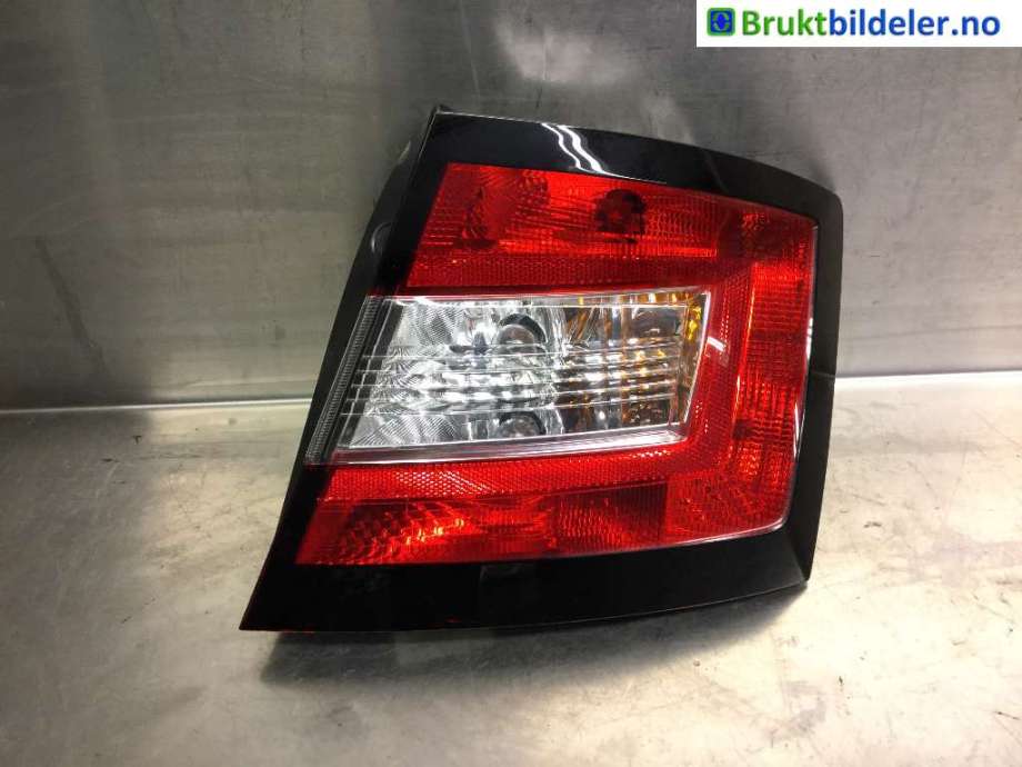 Baklykt høyre til Škoda Fabia, 2014-2021 (Type III) (SKODA|6V6 945 112)
