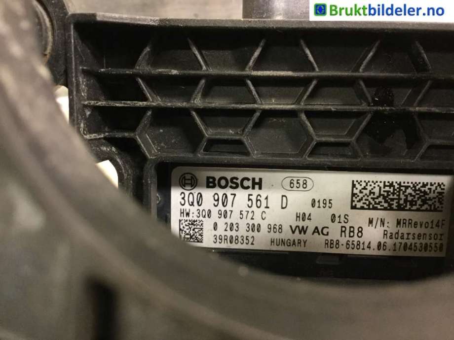 Sensor radar til VW Passat 2015-2019 (Fase 1) (B8) (B8) (VOLKSWAGEN|3Q0 907 561 D|0 203 300 968|)