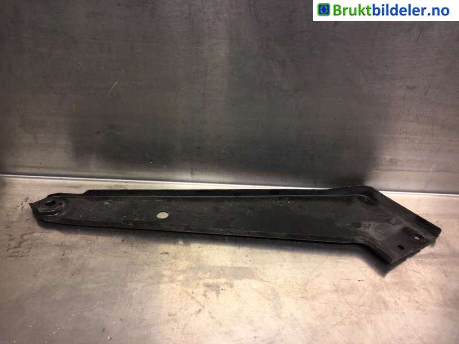 Frontplate øvre til VW Passat 2015-2019 (Fase 1) (B8) (B8) (VOLKSWAGEN|3G0 806 932|)