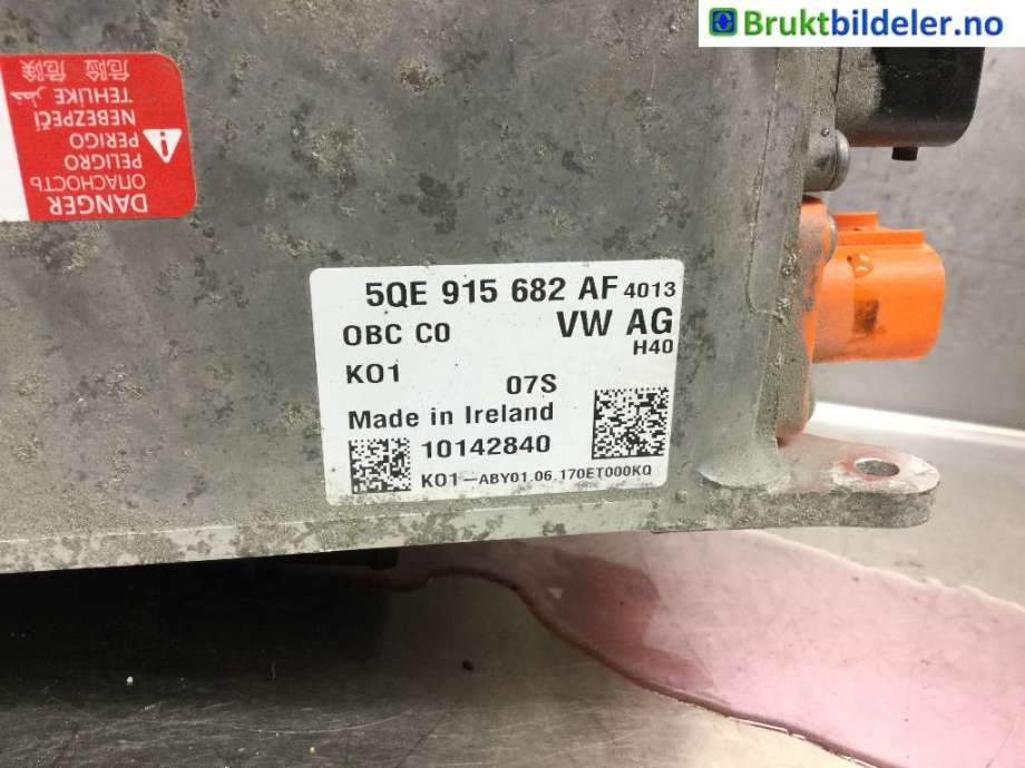 Batterilader (OBC - On Board Charger) til VW Passat 2015-2019 (Fase 1) (B8) (B8) (VOLKSWAGEN|5QE 915 682 BG||5QE 915 682 AF)