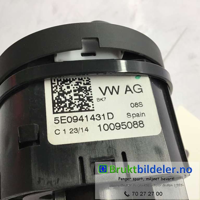 Bryter lys til Škoda Octavia 2013-2016 (Type III, Fase 1)  (SKODA|5E0 941 431 D|10095088|)