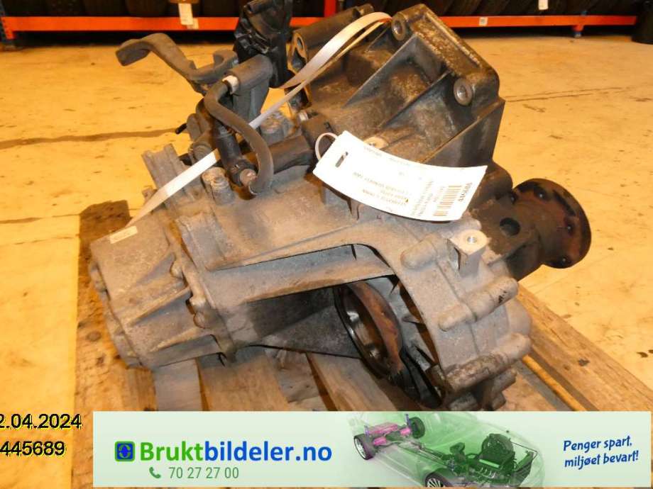 Girkasse manuell 6-trinn til Škoda Rapid 2012-2019  (SKODA||NTD|02U 300 050 LX)