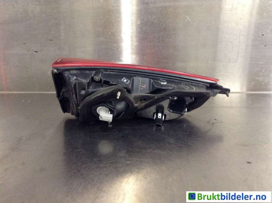 Baklykt høyre indre til Nissan Qashqai 2014-2021 (Type II)  (NISSAN|26555-HV05A|)