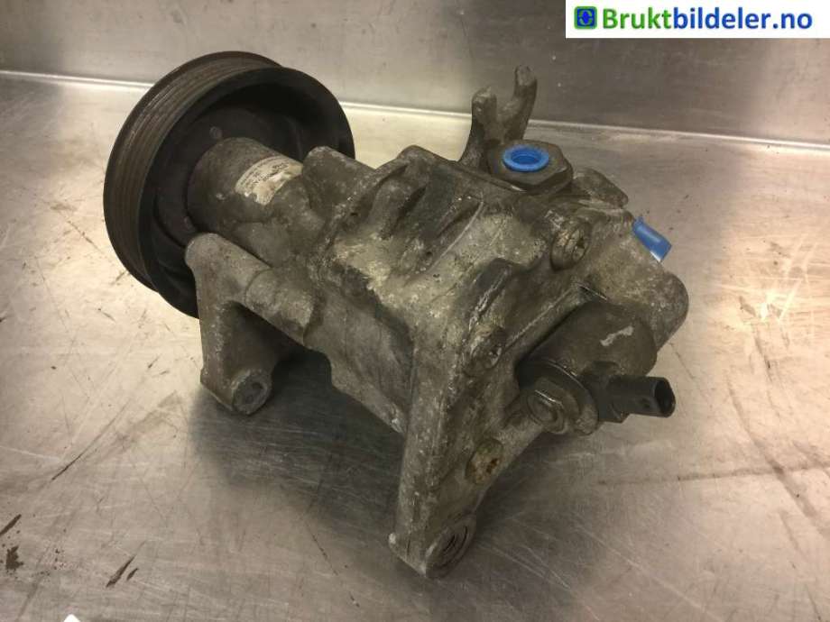 Servo pumpe mekanisk til BMW X5 2007-2013 (E70) (E70) (BMW|6 781 010|)