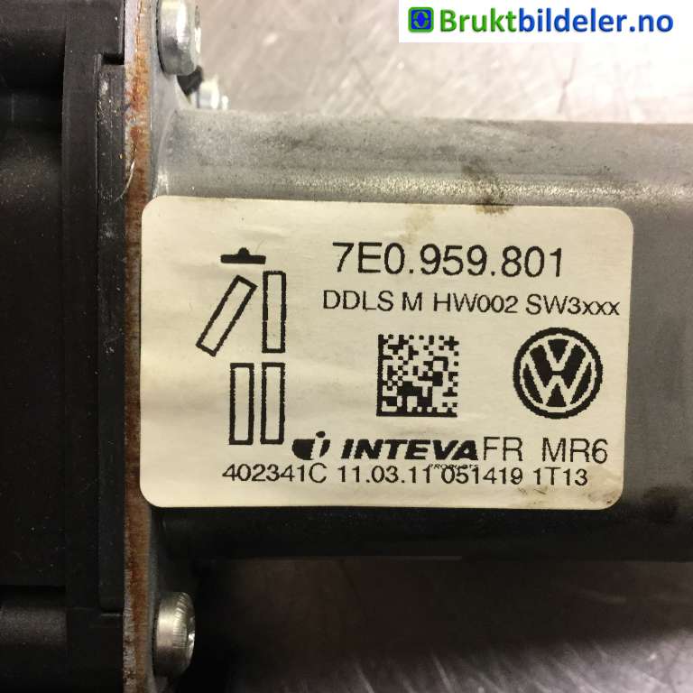 Ruteheis høyre foran til VW Transporter / Caravelle 2009-2015 (Fase 2) (T5) (T5) (VOLKSWAGEN|7E0.959.801|402341C|)
