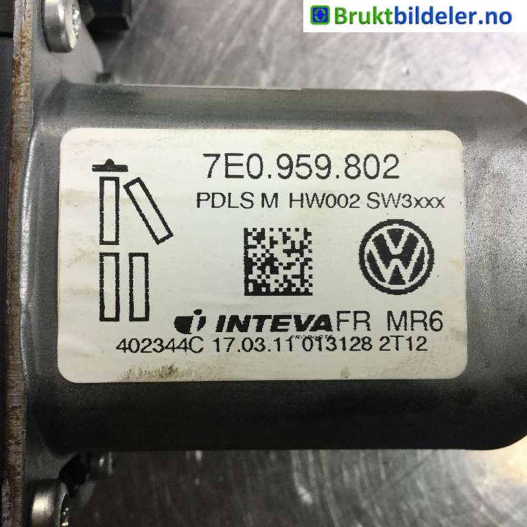 Ruteheis høyre foran til VW Transporter / Caravelle 2009-2015 (Fase 2) (T5) (T5) (VOLKSWAGEN|7E0 959 802|402344C|)
