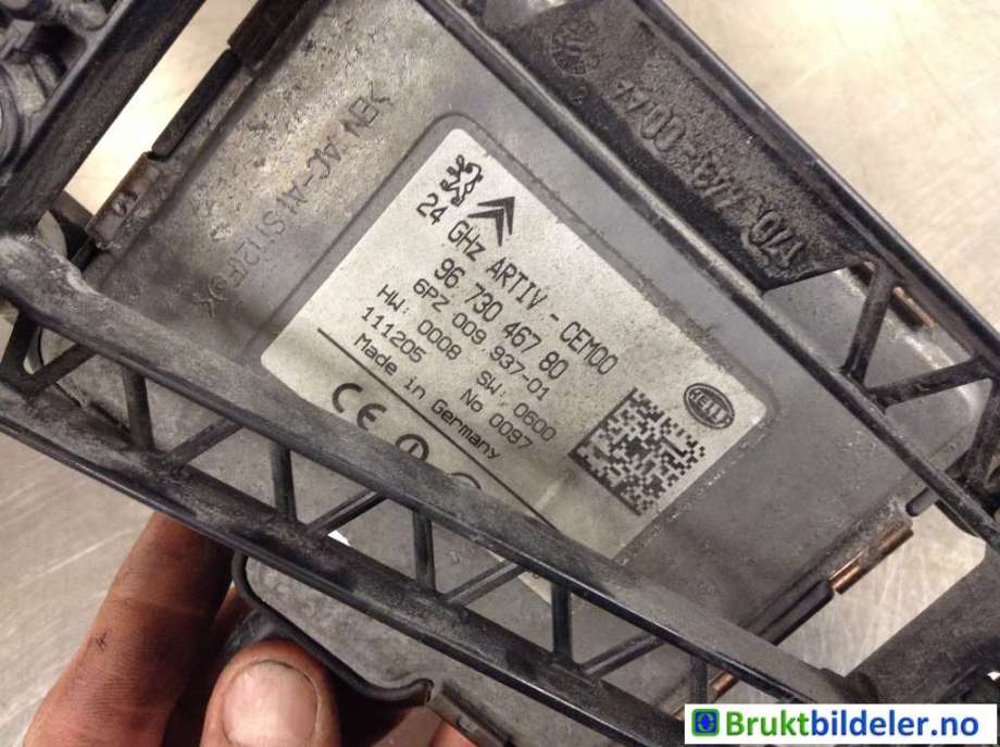Sensor radar til Peugeot 5008 2010-2017 (Type I)  (PEUGEOT|96 730 467 80|6PZ 009 937-01|)