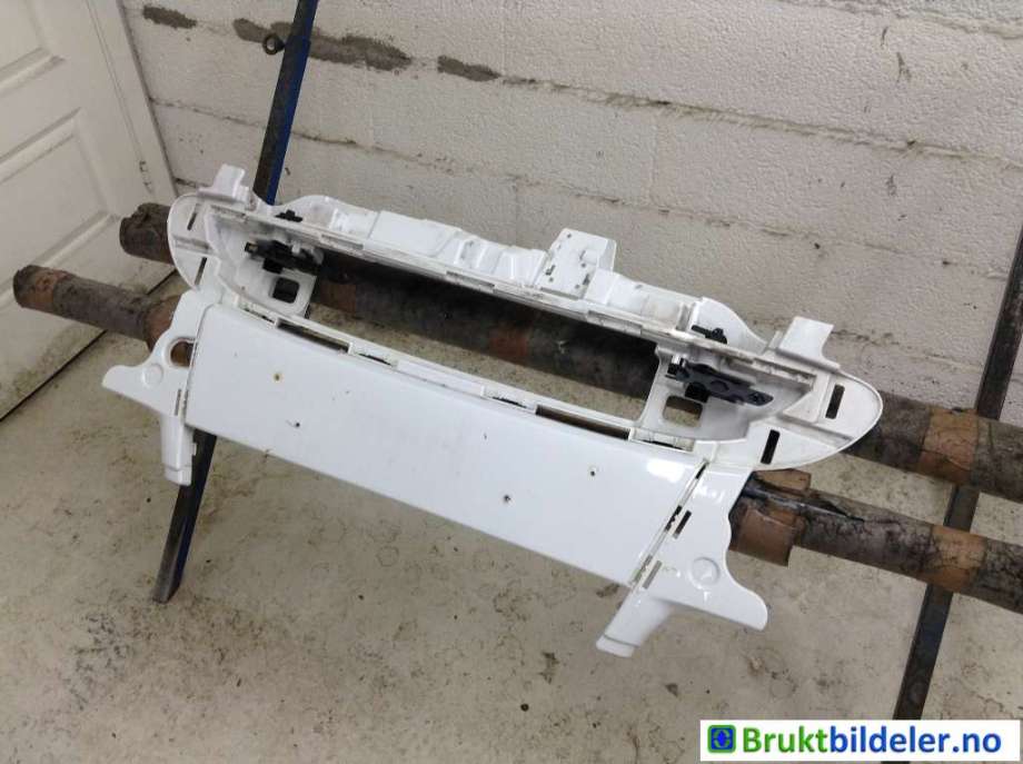 Støtfanger foran til Smart Fortwo, 2007-2014 (Type II) (W451) (W451) (SMART|A 451 627 01 02)