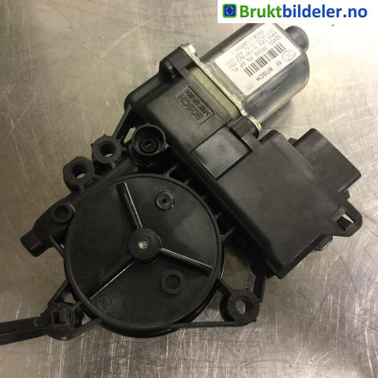 Ruteheis venstre foran til Hyundai Ix20 2010-2017  (HYUNDAI|82450-1P010|0 130 822 550|)