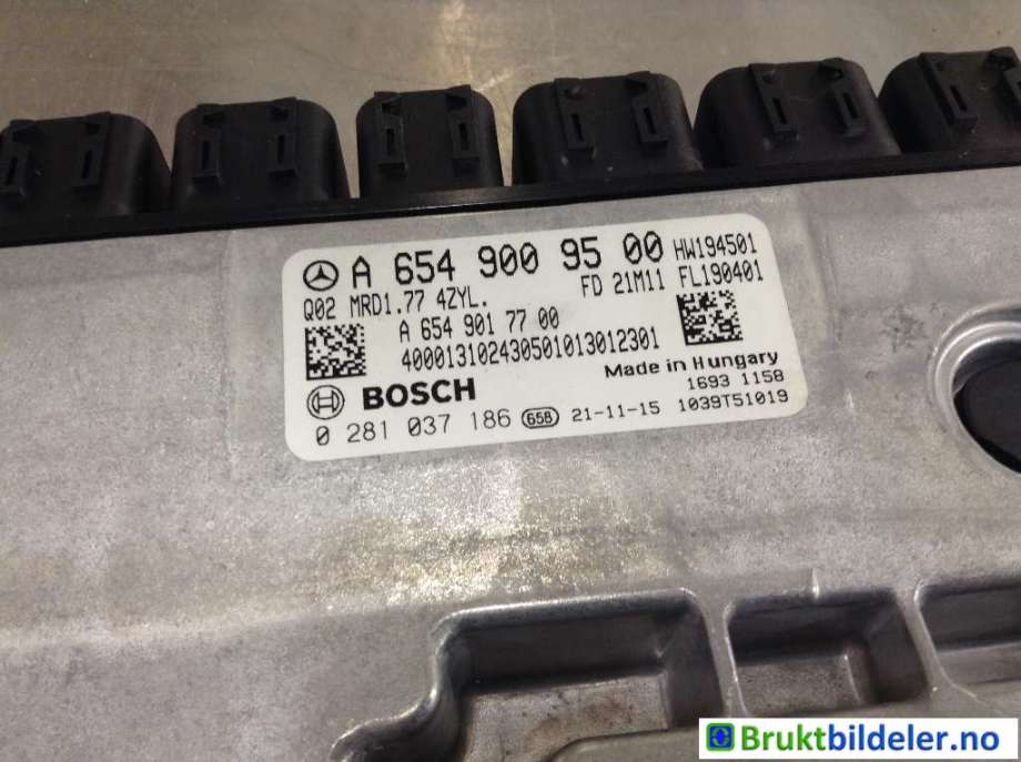 Styreenhet motor til Mercedes Vito 2014-->> (W447) (W447) (MERCEDES|A 654 900 95 00|0 281 037 186|)