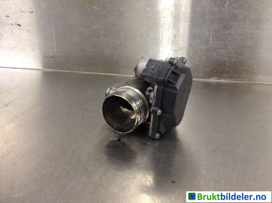 Spjeldhus til Ford Focus, 2011-2014 (Type III, Fase 1)  (FORD|9M5Q-9E926-AA)