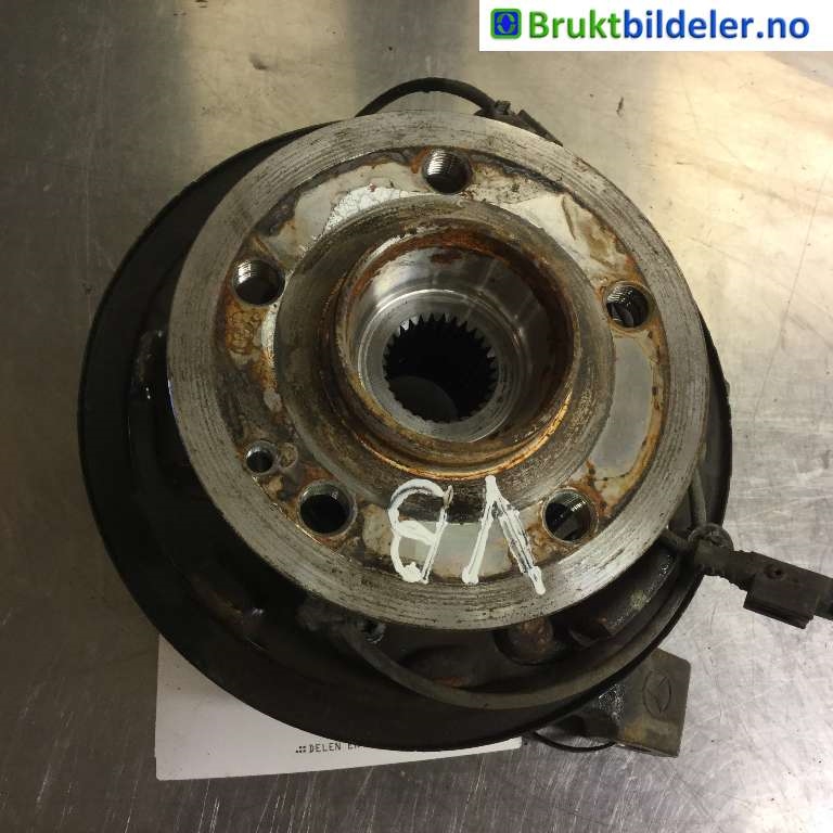 Hjulspindel venstre bak til Mercedes Vito 2014-->> (W447) (W447) (MERCEDES|A 447 357 00 06|)