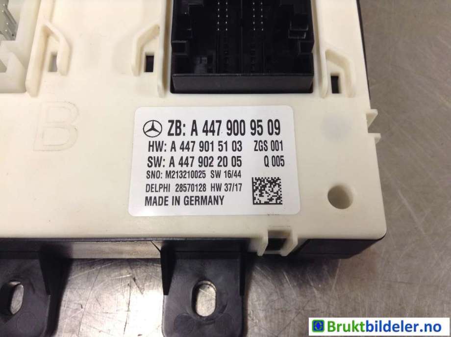 Styreenhet comfort (BCM) til Mercedes Vito 2014-->> (W447) (W447) (MERCEDES|A 447 900 95 09|28570128|)