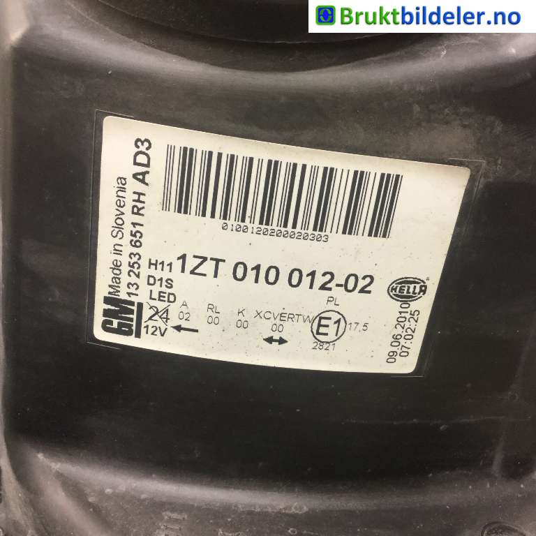 Frontlykt høyre xenon til Opel Astra J 2010-2015  (OPEL|1ZT 010 012-02|13 253 651 RH|)