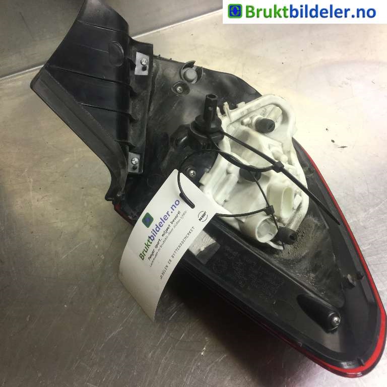 Baklykt høyre til Opel Astra J 2010-2015  (OPEL|13319948|)