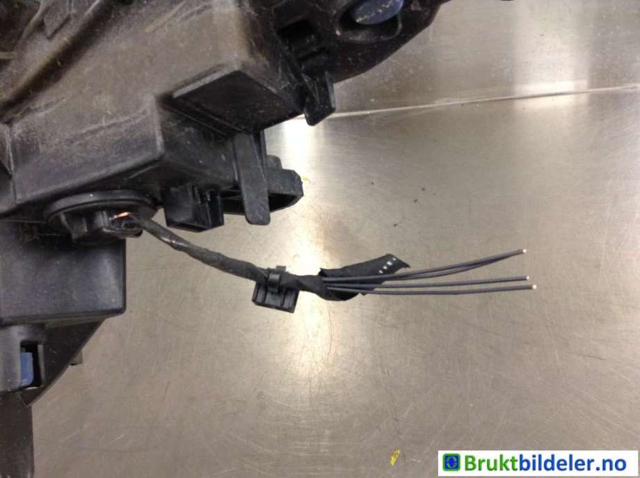 Parklykt venstre til Peugeot 208 2019-->> (Type II)  (PEUGEOT|98 242 411 80|)