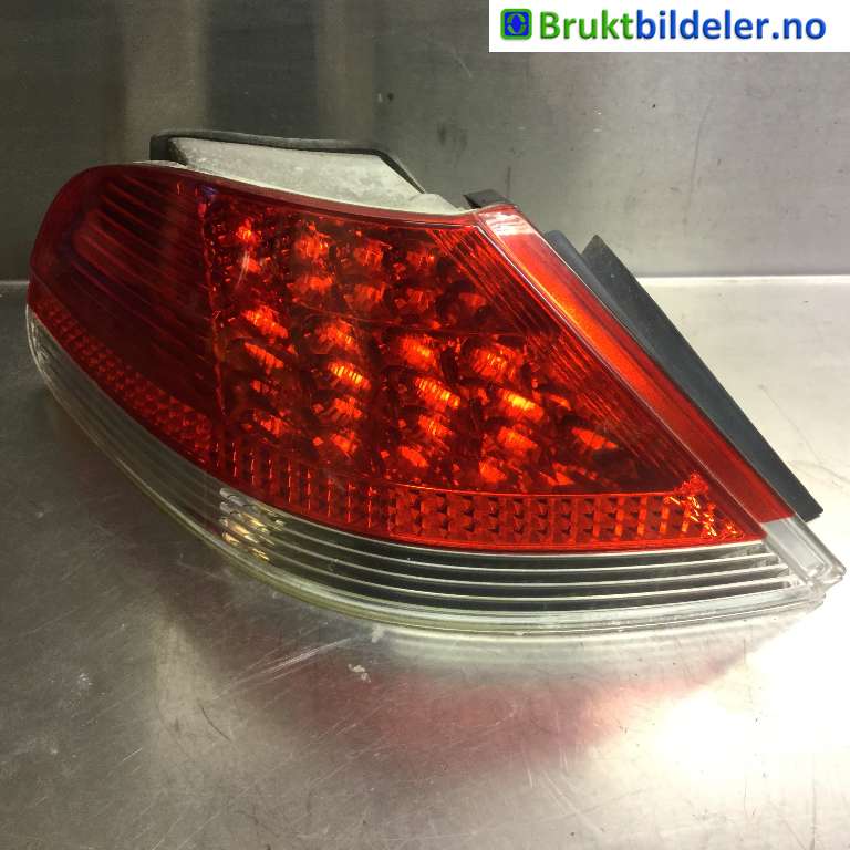 Baklykt venstre til BMW 7-Serie, 2000-2008 (E65/E66/E67/E88) (E65/E66/E67/E88) (BMW|63216937235)