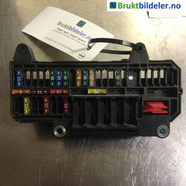 Sikringsboks til BMW 7-Serie, 2000-2008 (E65/E66/E67/E88) (E65/E66/E67/E88) (BMW|61.13 6 900 583-01)