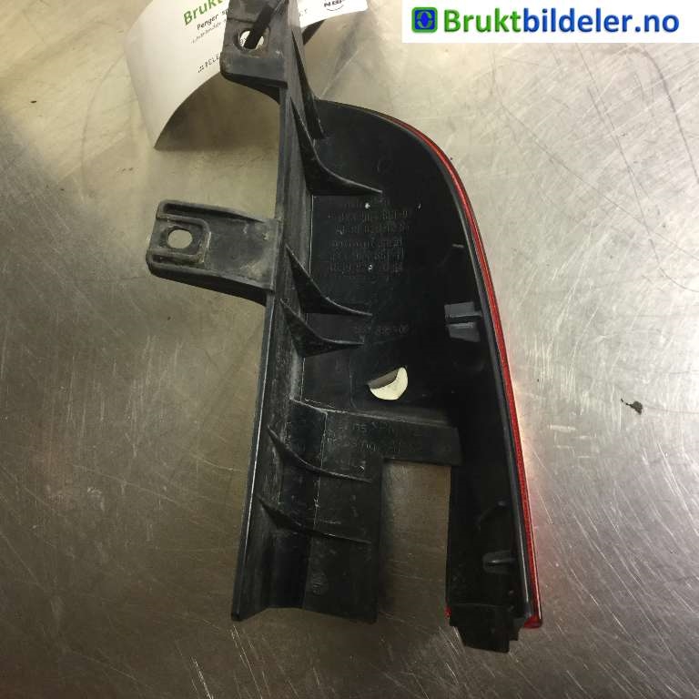 Baklykt venstre til Mercedes Vito/Viano 2010-2014 (Fase 2) (W639) (W639) (MERCEDES|A 639 820 20 64||964 669-00)