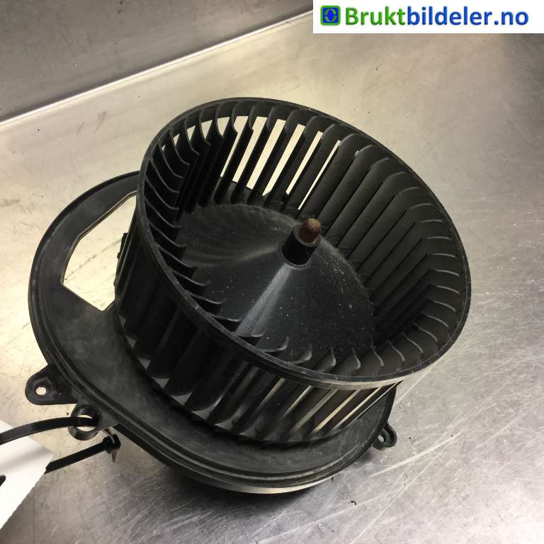 Varmeapparat motor til BMW 3-Serie 2012-2018 (F30/F31/F34) (F30/F31/F34) (BMW|64 11 9 350 395|T903542 A|)