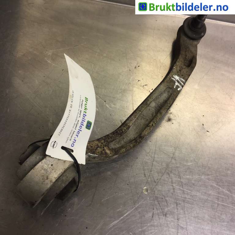 Bærebru venstre foran nedre til Audi A6, Allroad, 2008-2011 (Type II, Fase 2) (C6) (C6) (AUDI|4F0 407 693 G)