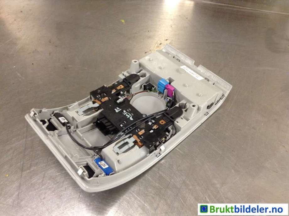 Tak konsoll til Audi A6, Allroad 2008-2011 (Type II, Fase 2) (C6) (C6) (AUDI|4F0 947 135 BP|)