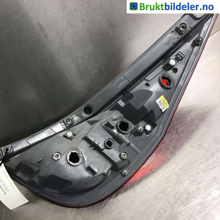 Baklykt venstre til Hyundai i30 2007-2012 (Type I)  (HYUNDAI|92401-2L010|)