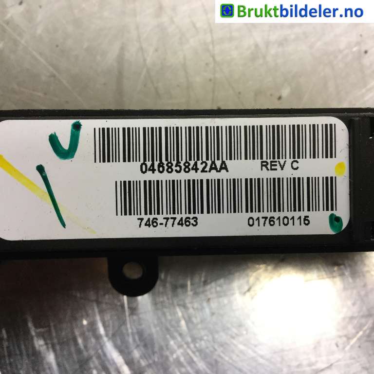 Bryter nødblink til Chrysler Voyager 2001-2008 (Type IV)  (CHRYSLER|04685842AA|)