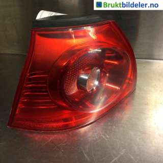 Baklykt venstre til VW Golf V, Combi, 2003-2008  (VOLKSWAGEN|1K6 945 095 E|028490102B)