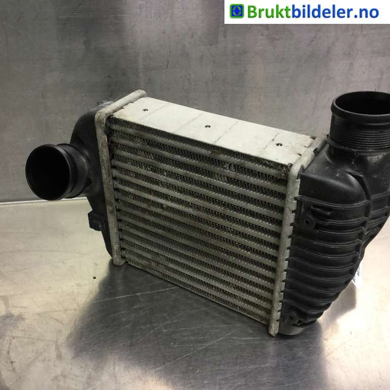 Intercooler til Audi A6, Allroad 2008-2011 (Type II, Fase 2) (C6) (C6) (AUDI|4F0145805AC|6620470|)