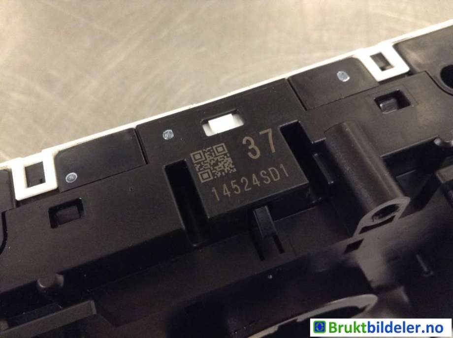 Bryter combi til Nissan X-Trail 2014-2022 (T32) (T32) (NISSAN|255604CE0A|14524SD1|255604CE5A)