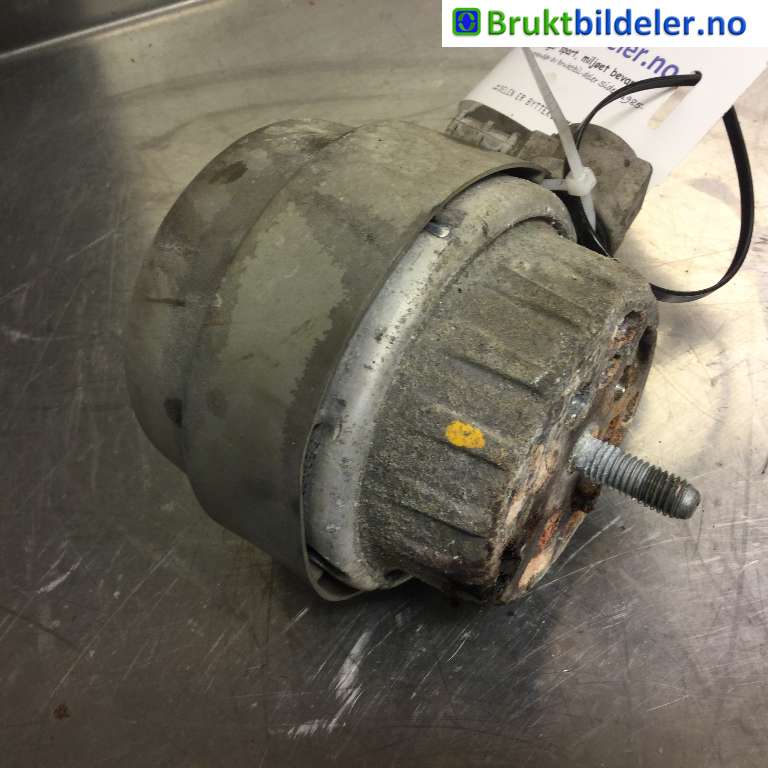 Motorfeste til Audi A6, Allroad 2008-2011 (Type II, Fase 2) (C6) (C6) (AUDI|4F0 199 382 BN|)