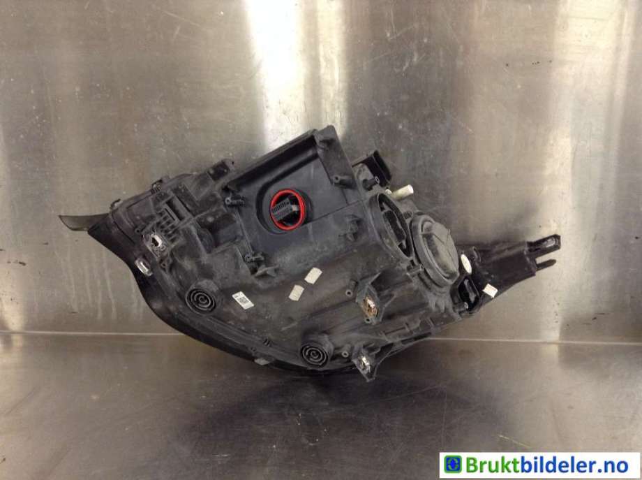 Frontlykt høyre halogen til BMW i3 2013-2022  (BMW|63 11 7 398 520-03|90073024|63 11 7 381 900)