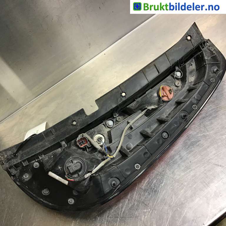 Baklykt venstre til Kia Soul 2014-2019 (Type II)  (KIA|92401-E4020|)